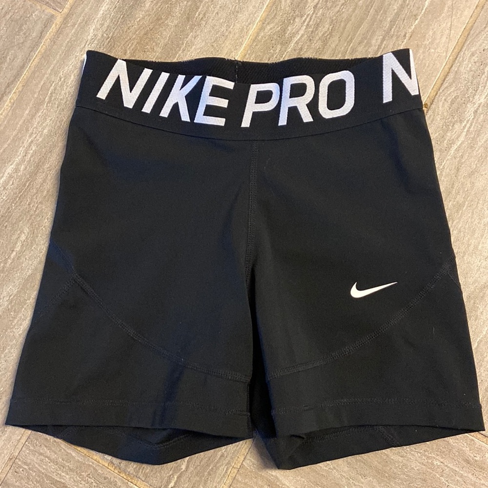 Nike spandex shorts size small